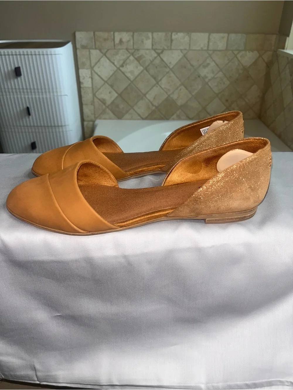 Toms Women's Tan D'Orsay Flats - Light Brown